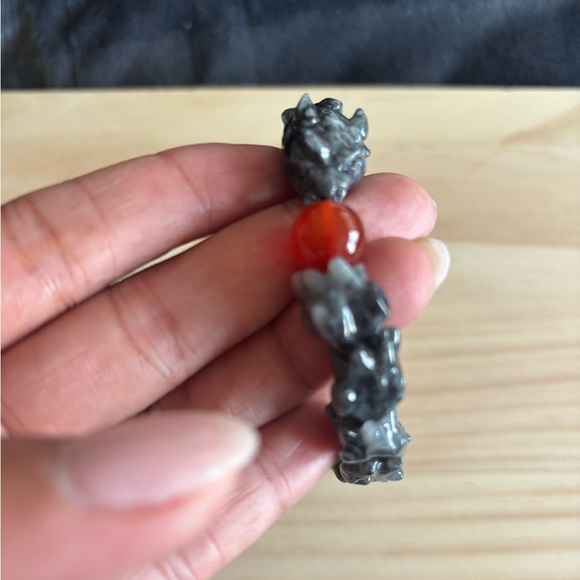 Wuji Jadeite Dragon Soft Bangle - Picture 4 of 6